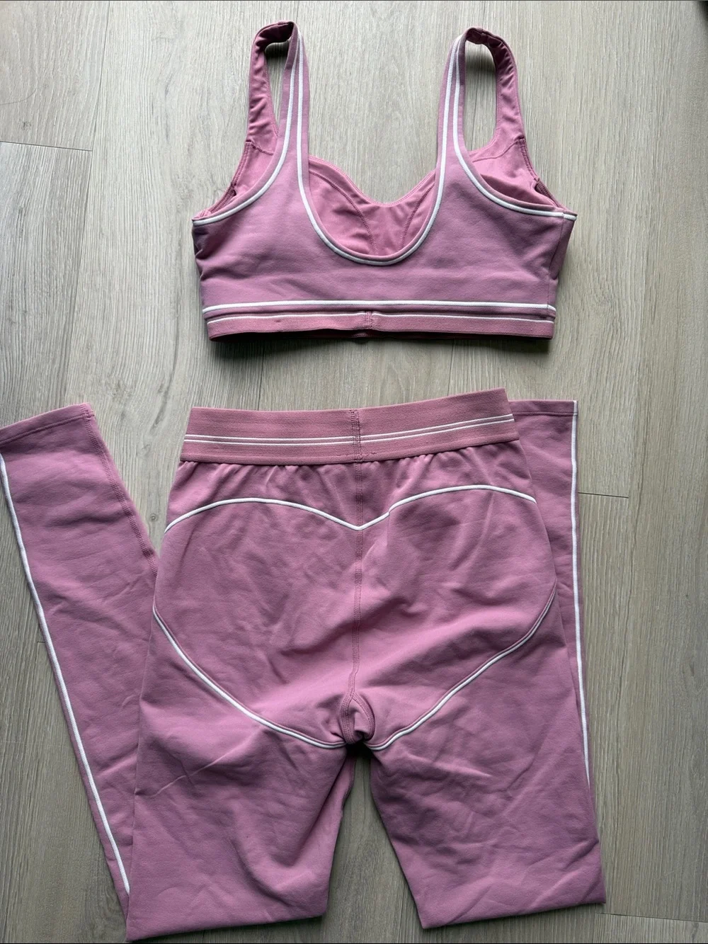 ALO Yoga Mauve Pink Seamless Sports Bra & Leggings Set